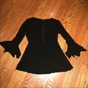 PattyBoutik black top bell sleeves